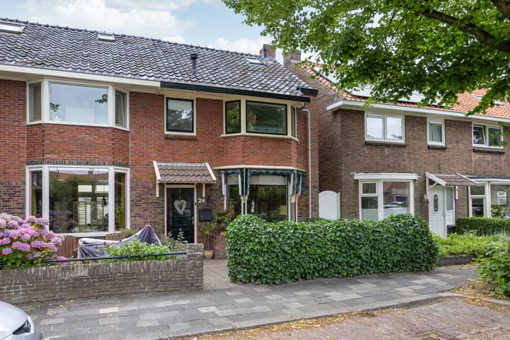 Photo 3 of Vincent van Goghstraat 24