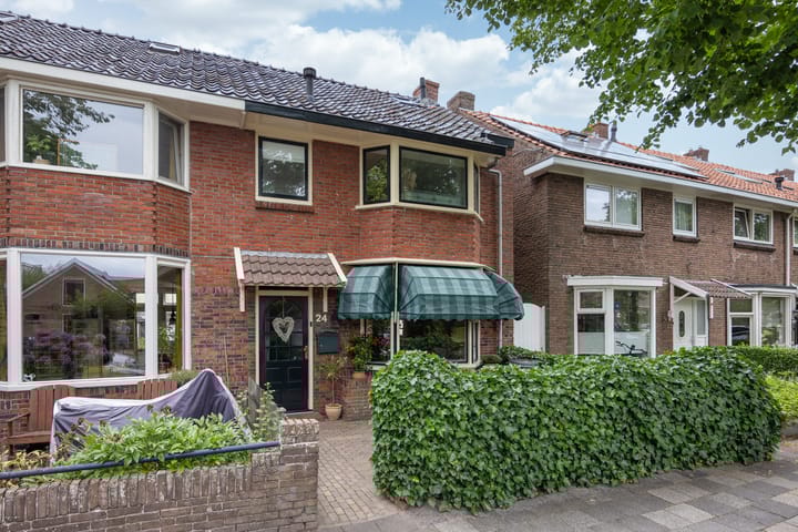 Photo 2 of Vincent van Goghstraat 24