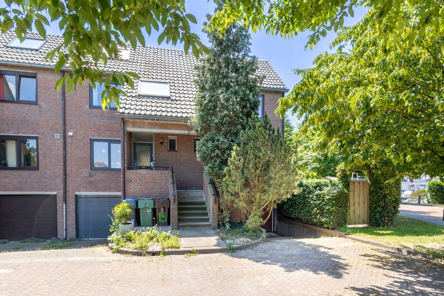 Foto 20 van Abraham Kuyperplein 14