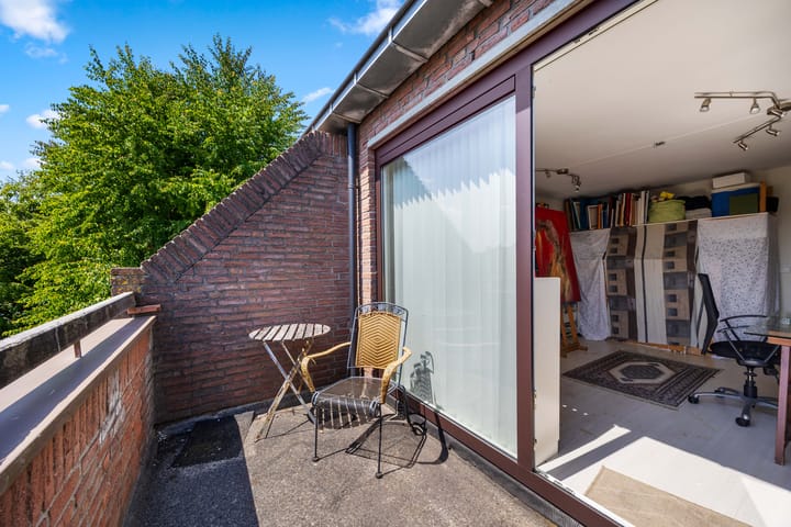 Foto 48 van Abraham Kuyperplein 14