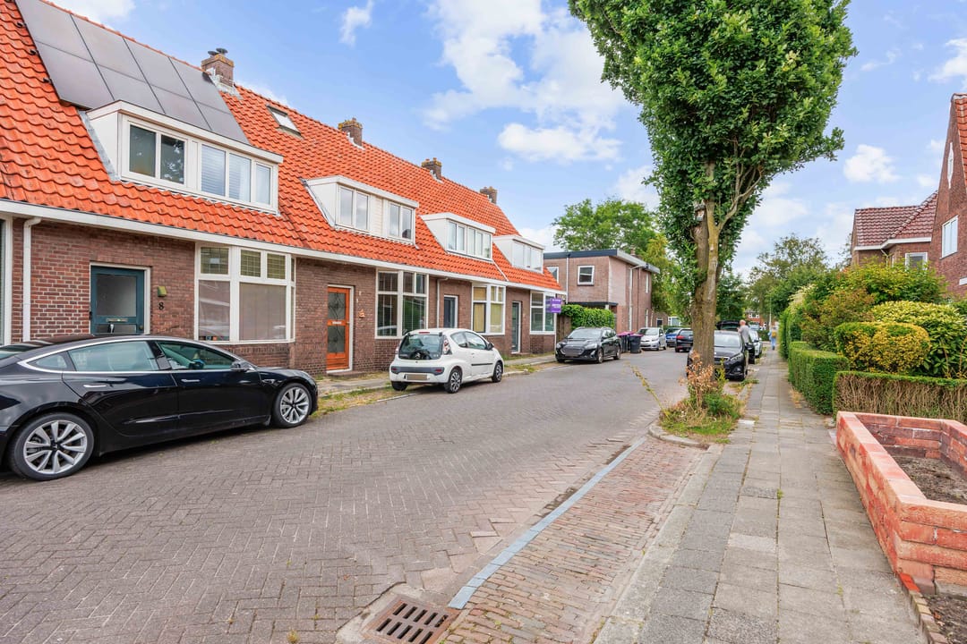 Photo 2 of Eksterstraat 6