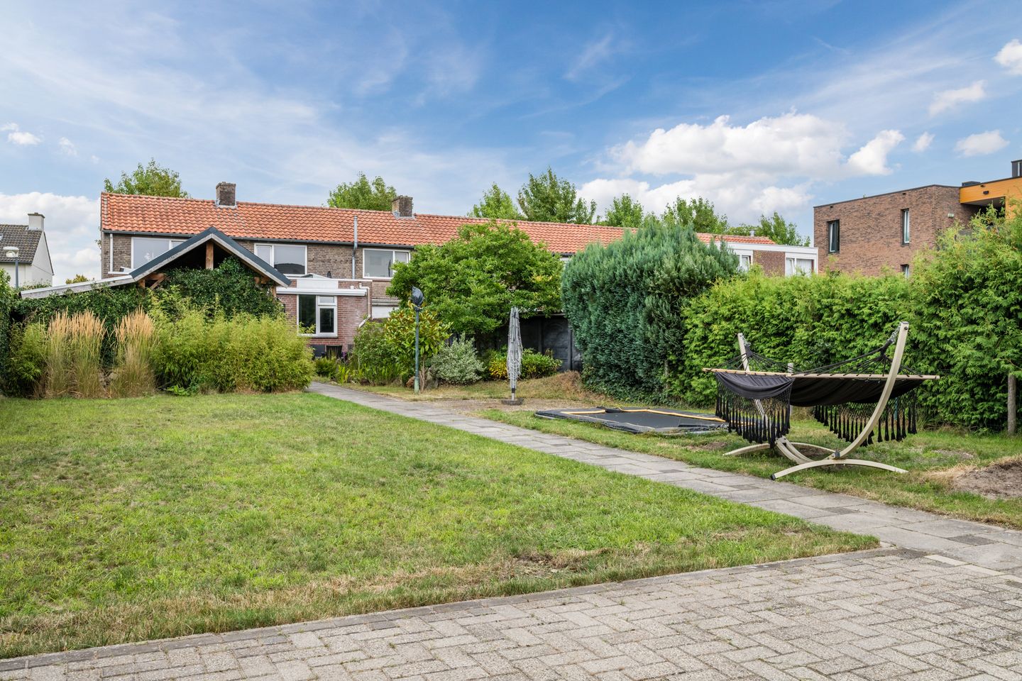 Photo 34 of Van Loëstraat 32