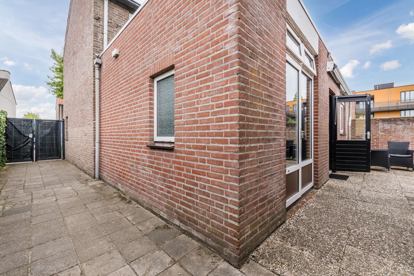 Photo 35 of Van Loëstraat 32