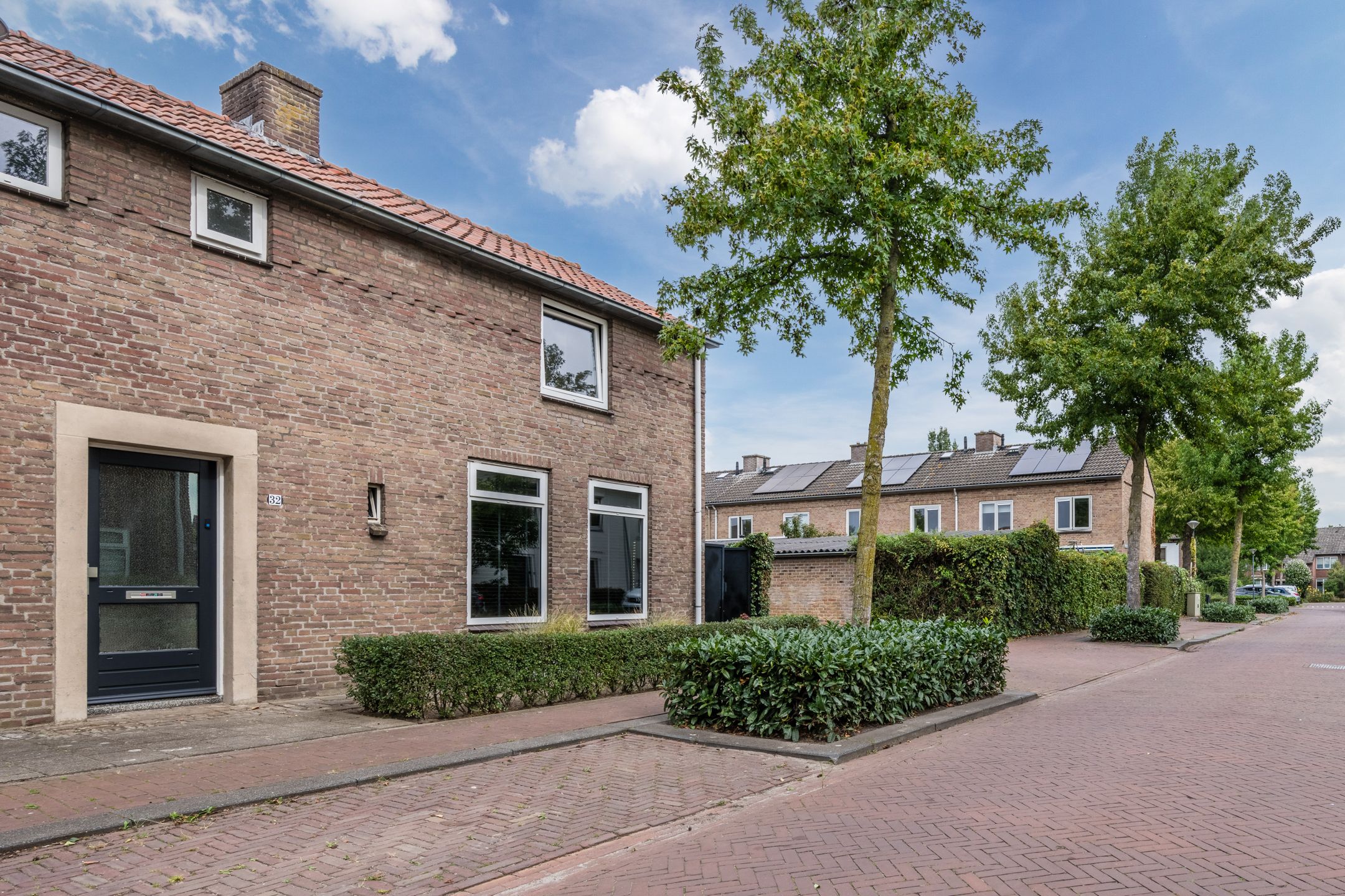 Photo 36 of Van Loëstraat 32