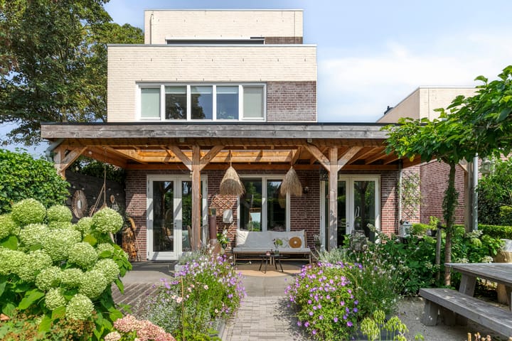 Photo 4 of Vlutterven 25