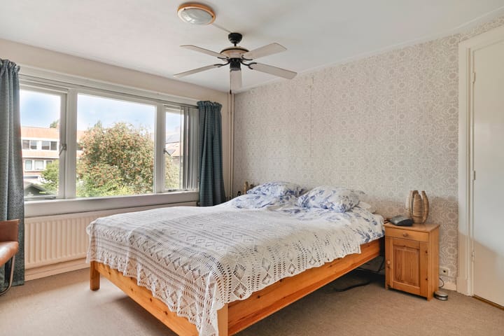 Foto 12 van Brederostraat 79