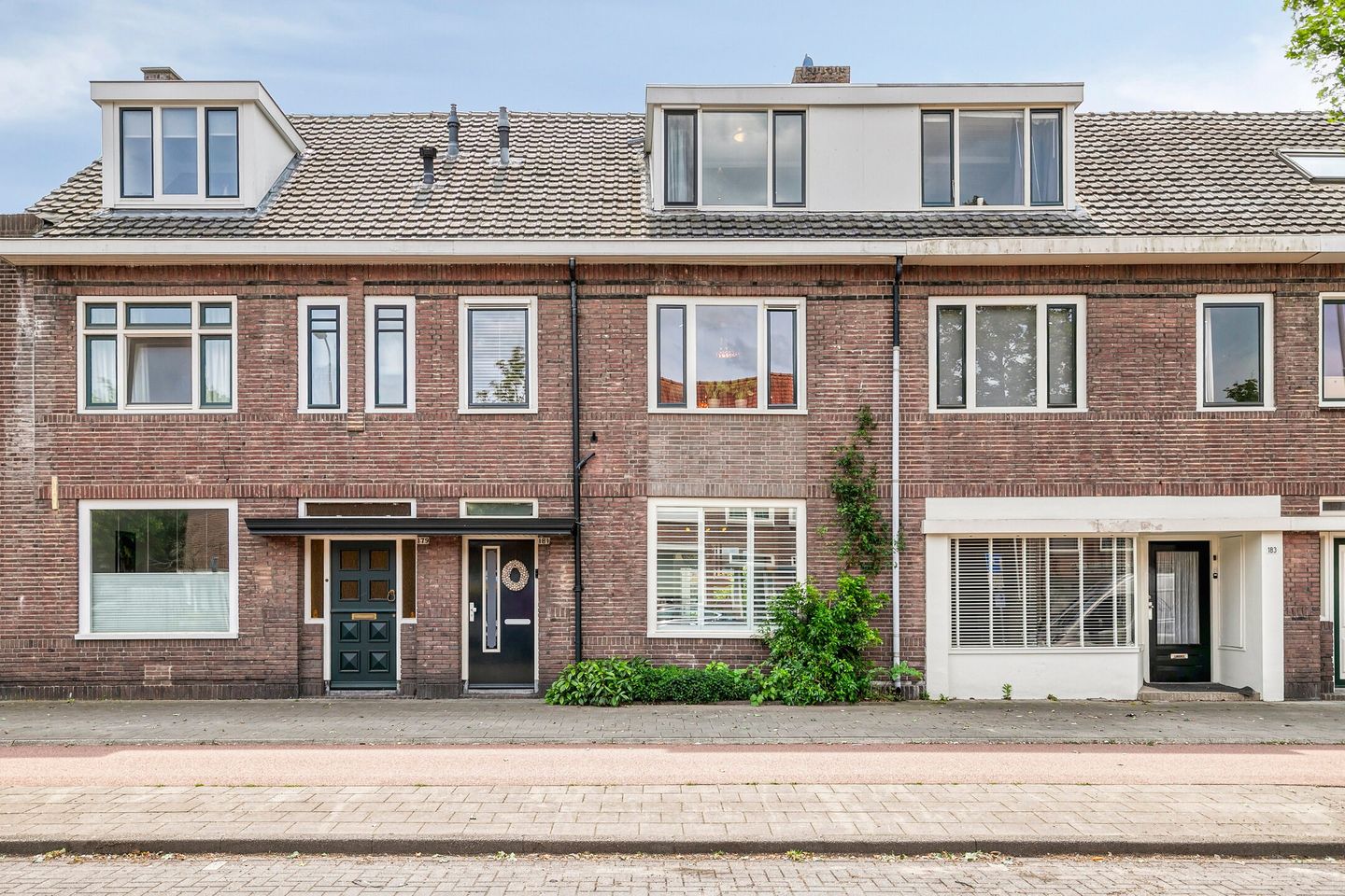 Foto 1 van Zeelsterstraat 181