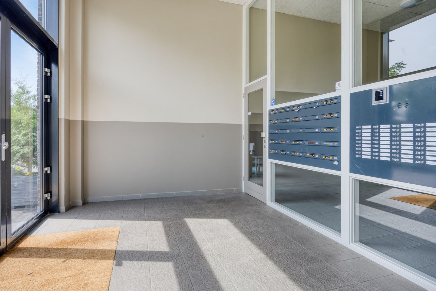 Foto 19 van Weidevogellaan 176