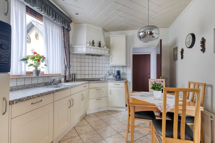 Foto 9 van Mahlerstraat 13