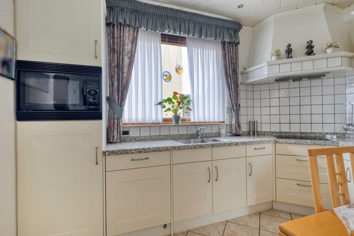 Foto 10 van Mahlerstraat 13