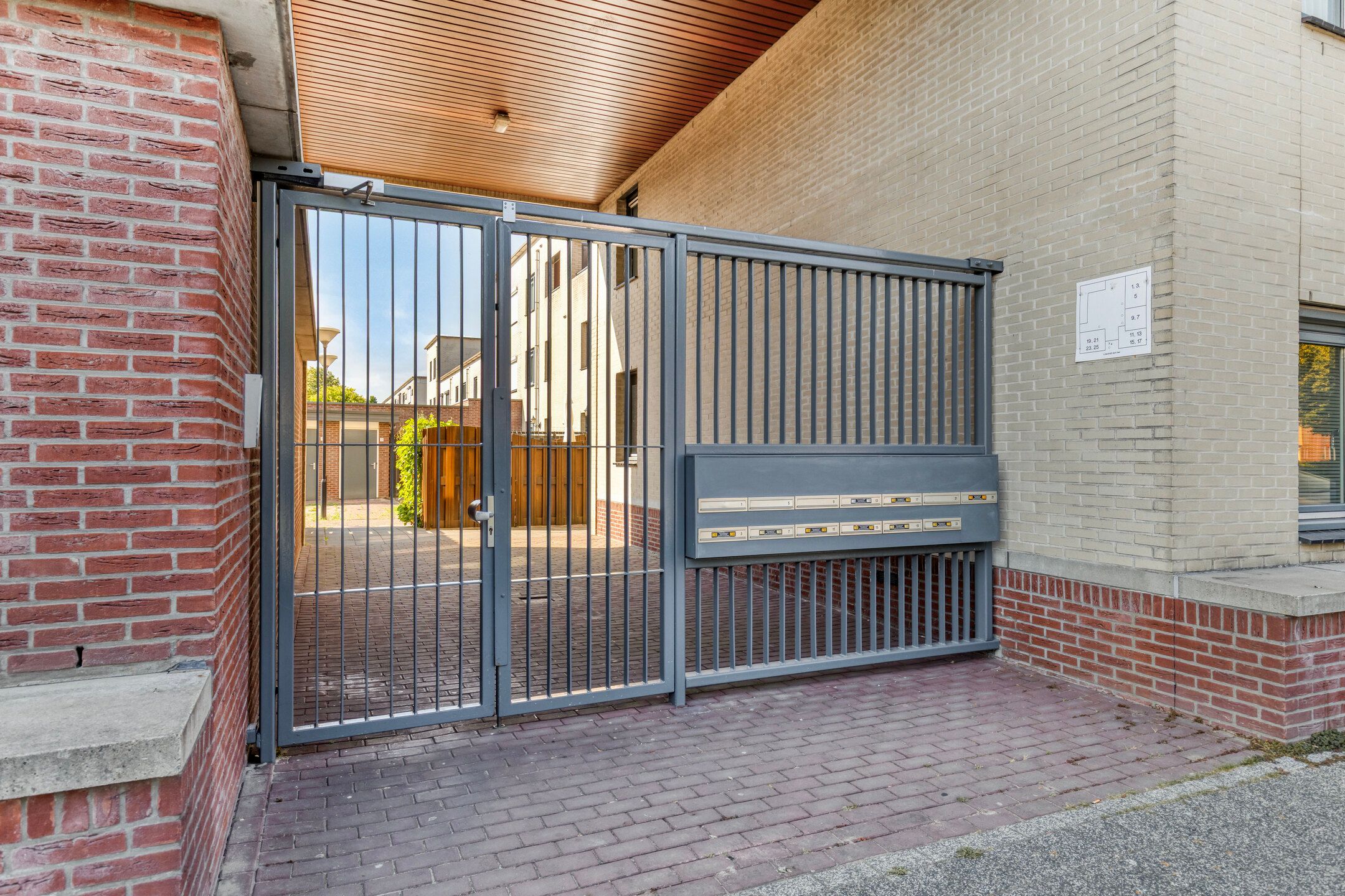 Foto 30 van Hazerswoudestraat 7