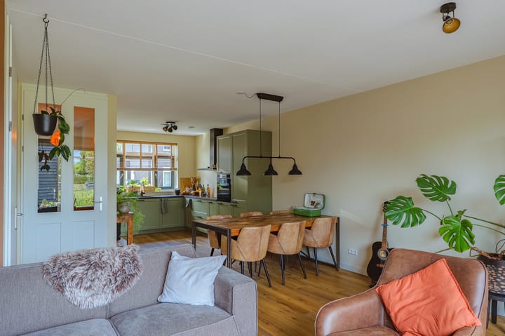 Foto 5 van Notenerf 8