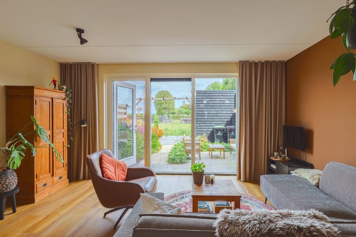 Foto 4 van Notenerf 8