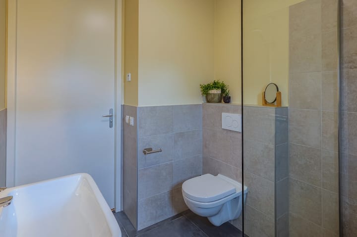 Foto 23 van Notenerf 8