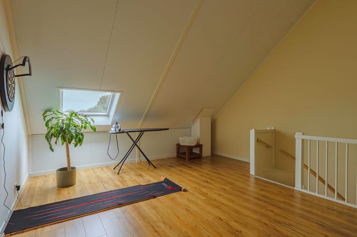 Foto 26 van Notenerf 8