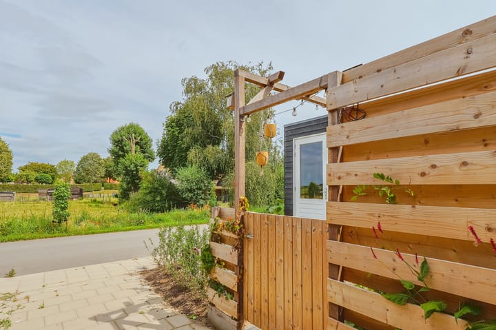 Foto 32 van Notenerf 8