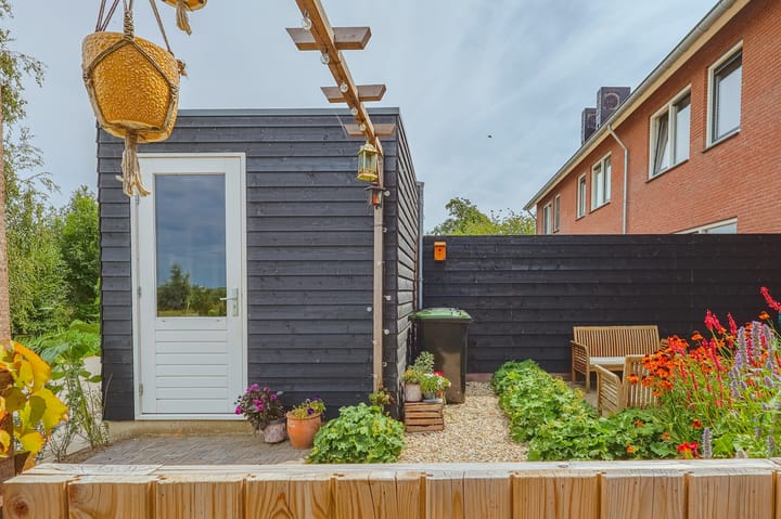 Foto 33 van Notenerf 8