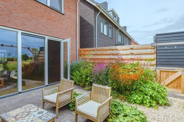 Foto 37 van Notenerf 8