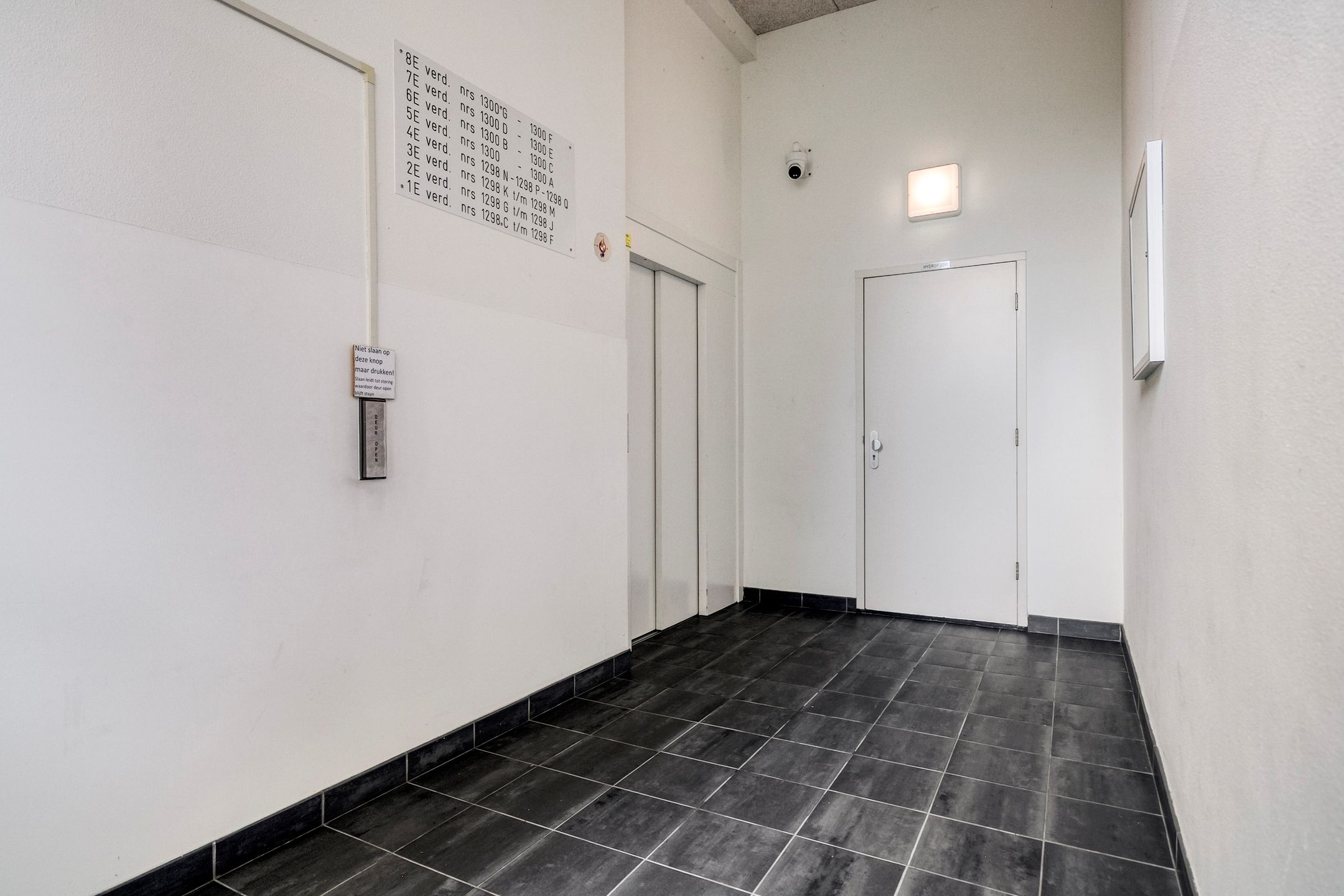 Foto 6 van Leyweg 1298-C