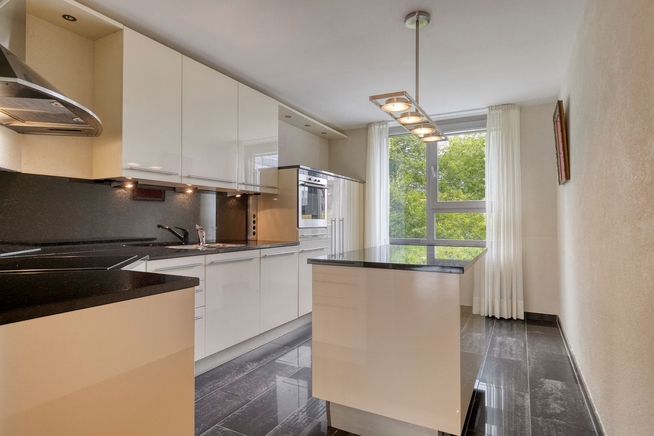 Foto 15 van Leyweg 1298-C