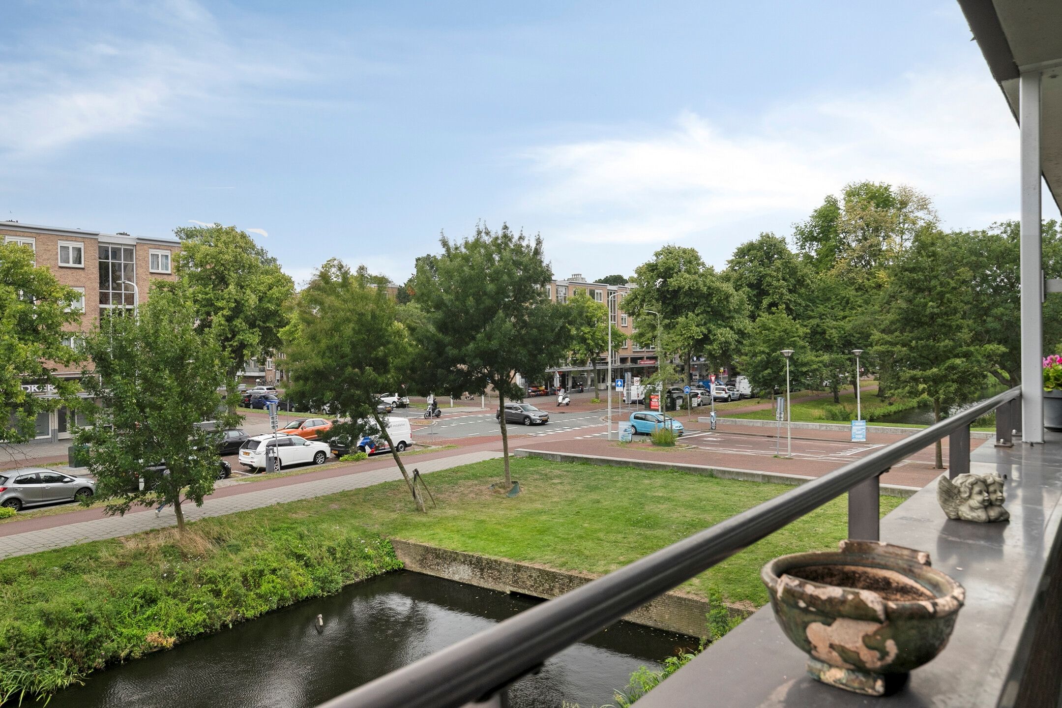 Foto 18 van Leyweg 1298-C