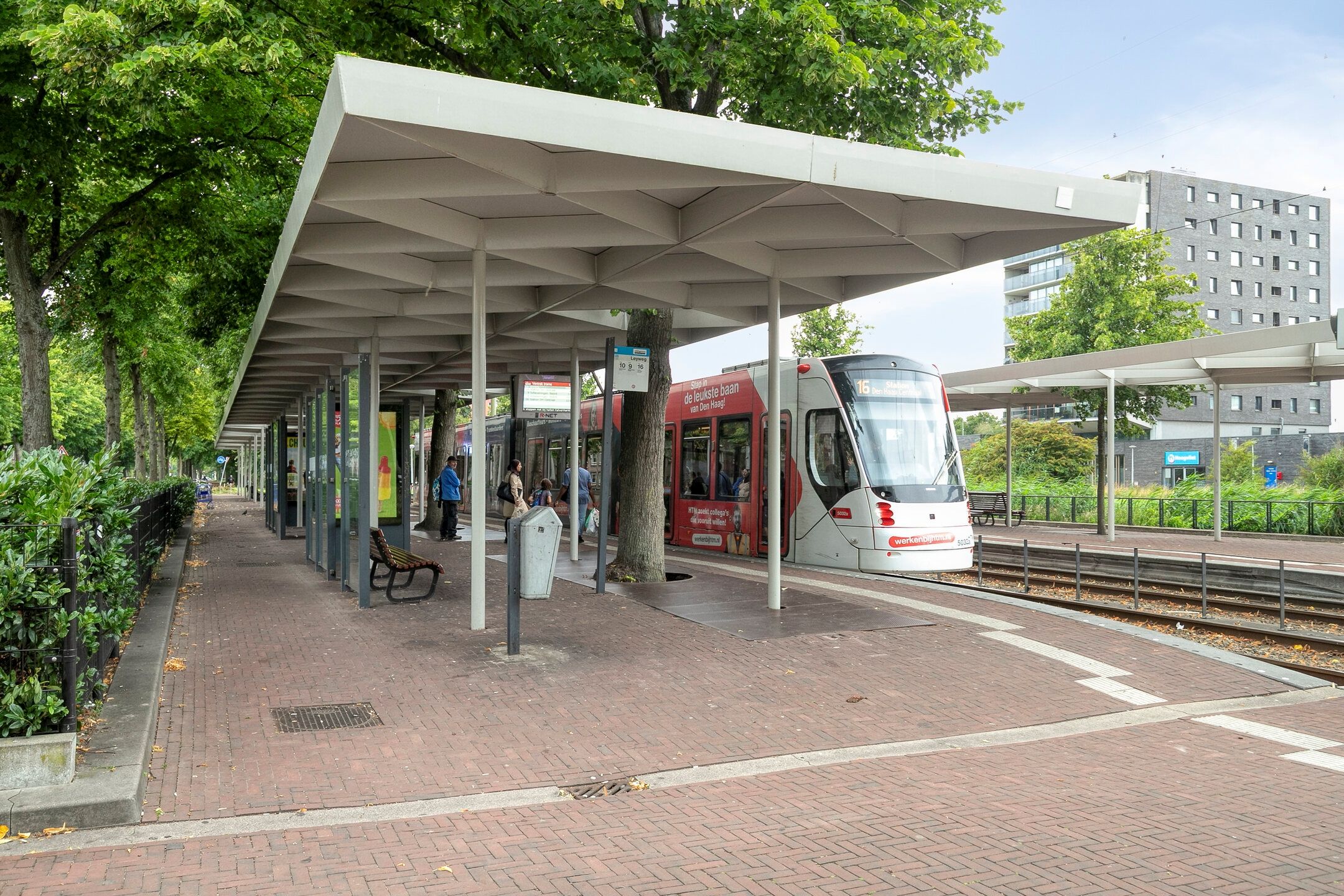 Foto 30 van Leyweg 1298-C