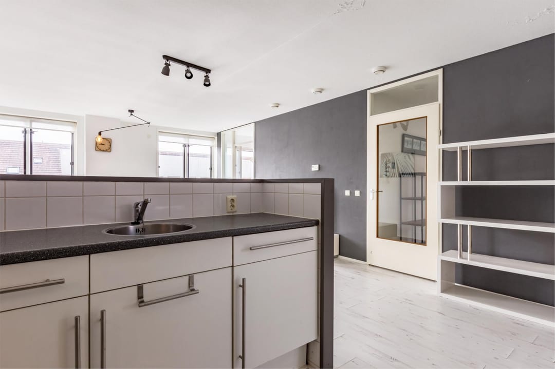 Foto 13 van Johan van der Keukenstraat 50