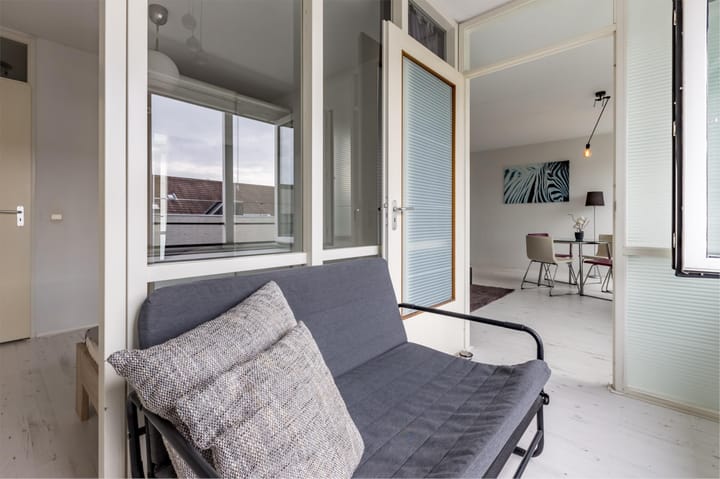 Photo 14 of Johan van der Keukenstraat 50