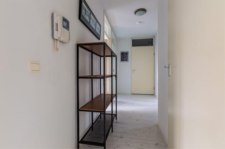 Photo 19 of Johan van der Keukenstraat 50