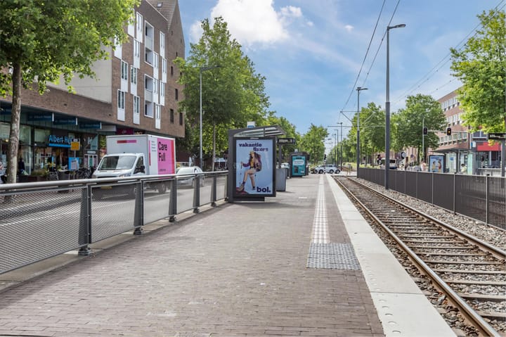 Photo 37 of Johan van der Keukenstraat 50