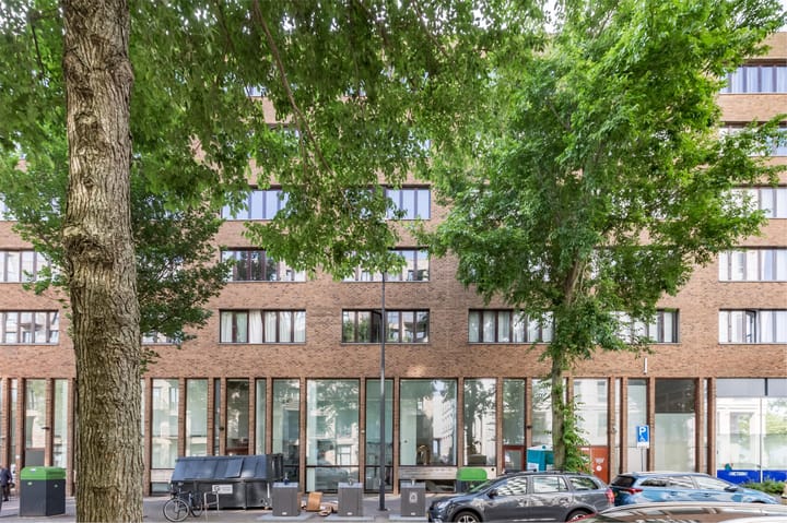 Photo 39 of Johan van der Keukenstraat 50