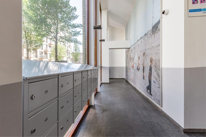 Photo 41 of Johan van der Keukenstraat 50