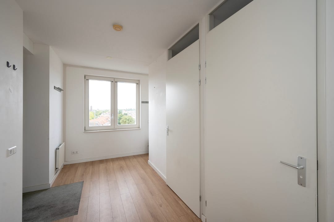 Photo 7 of Loosduinseweg 671-G