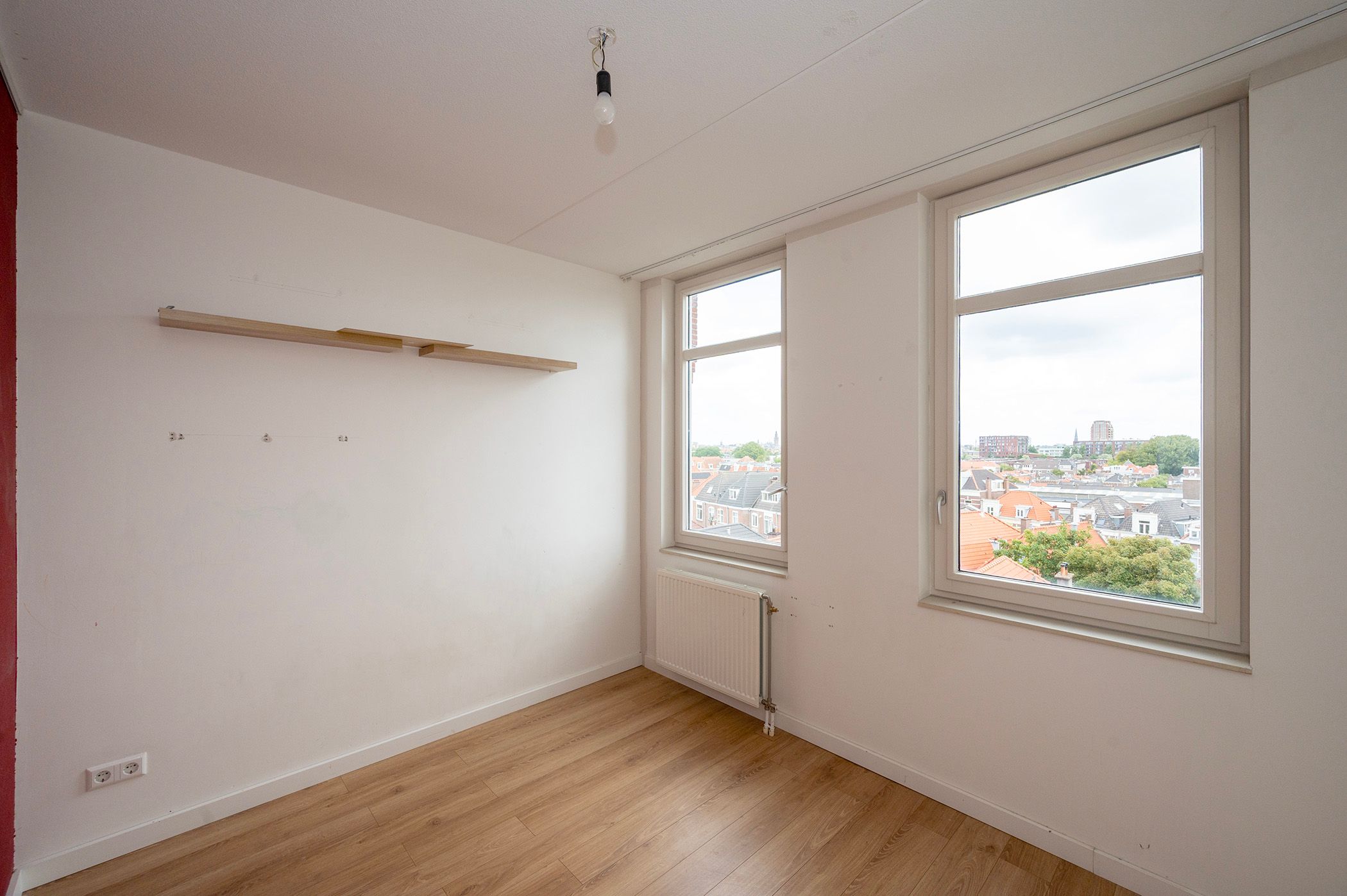 Photo 18 of Loosduinseweg 671-G