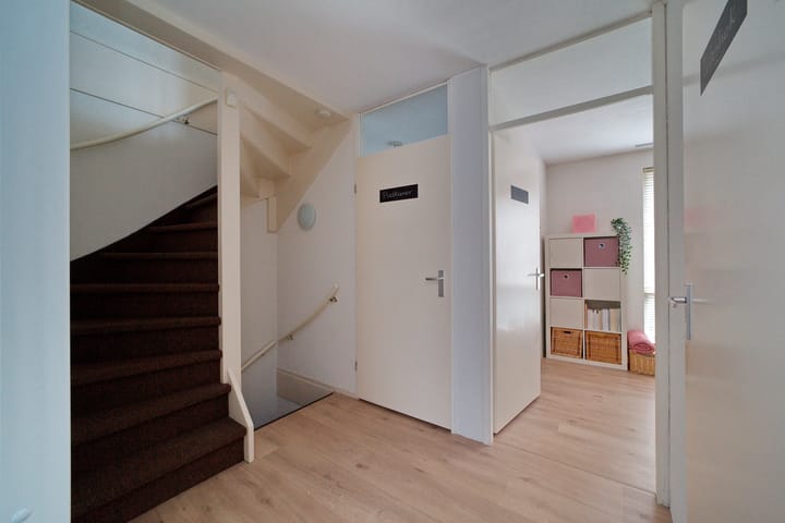 Foto 21 van Karibastraat 16