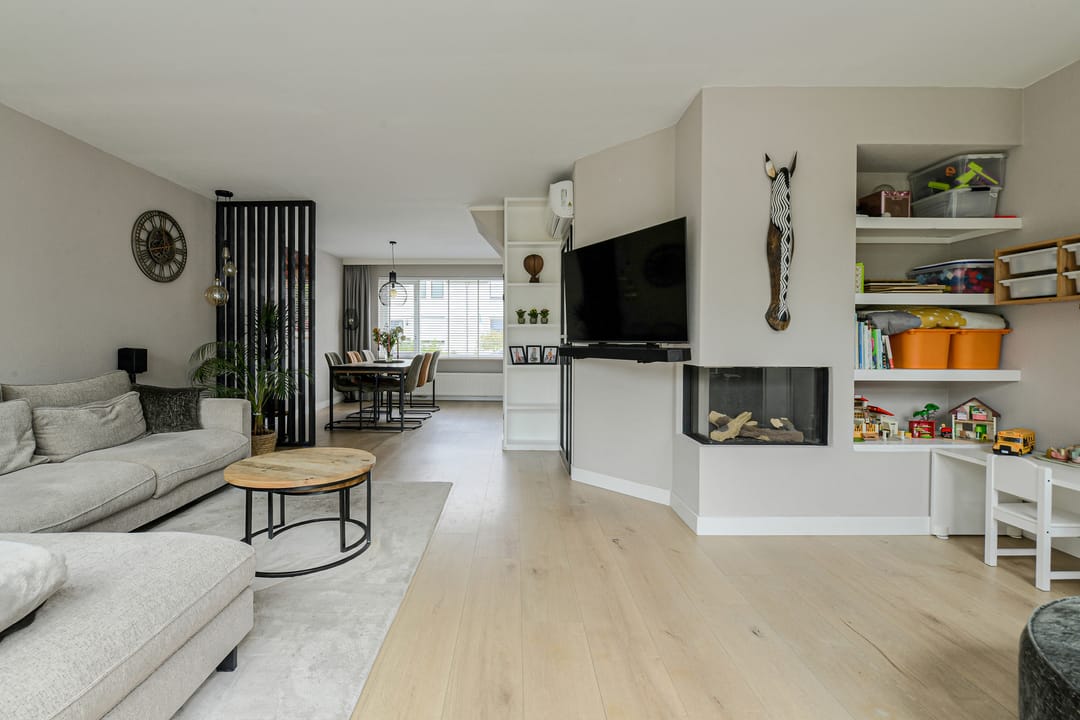 Photo 13 of Prinsendam 76