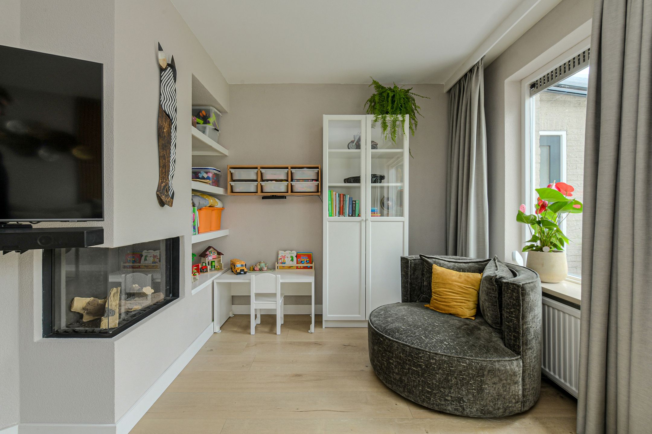 Photo 12 of Prinsendam 76