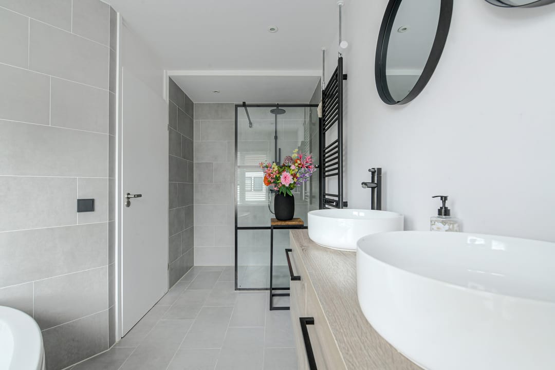 Photo 23 of Prinsendam 76