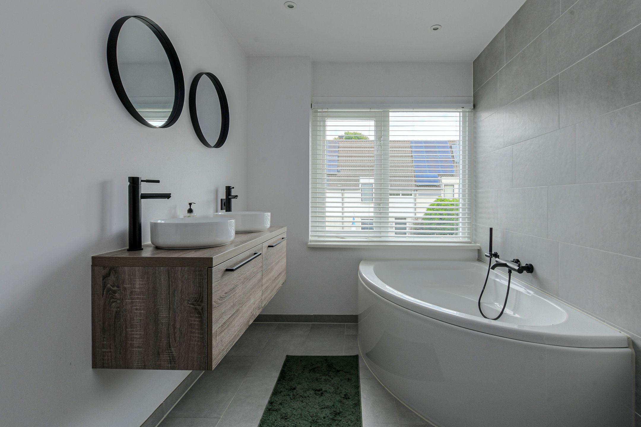 Photo 24 of Prinsendam 76