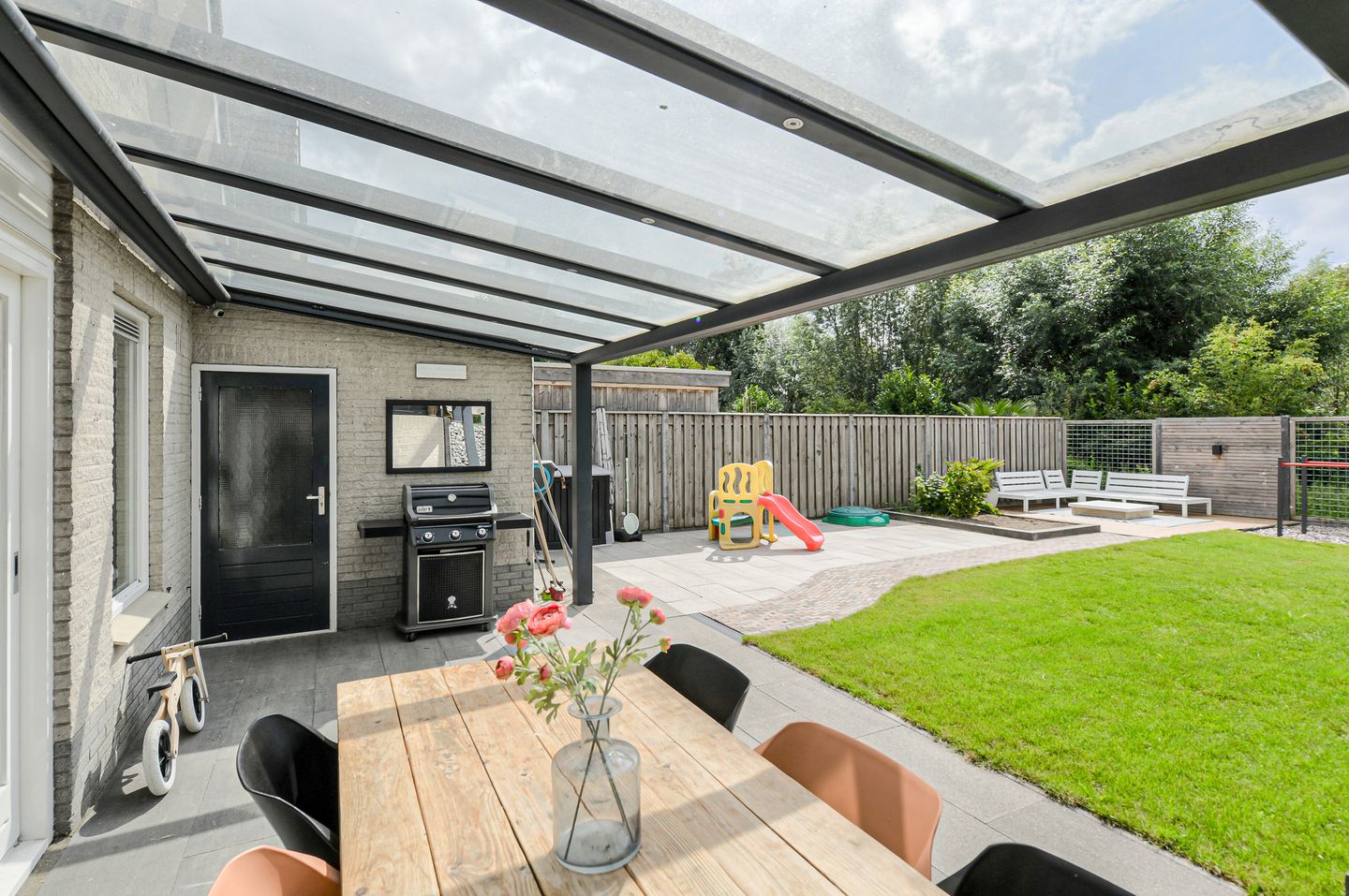 Photo 40 of Prinsendam 76