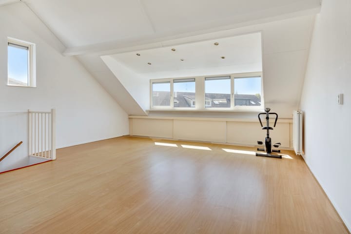 Foto 28 van Esdoornplantsoen 41