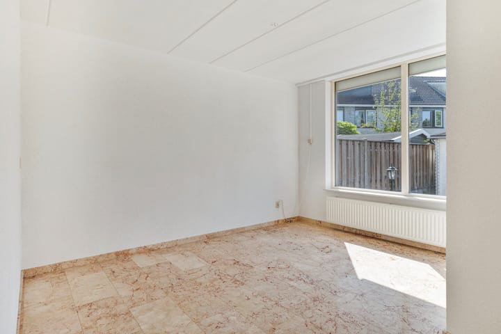 Foto 13 van Esdoornplantsoen 41