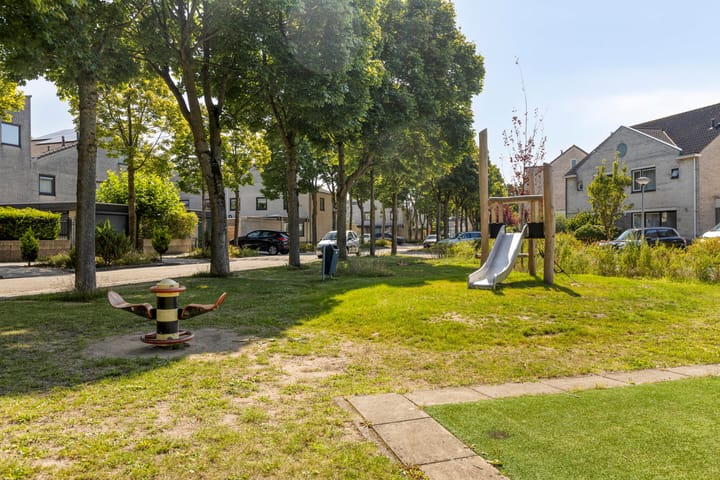 Foto 33 van Esdoornplantsoen 41