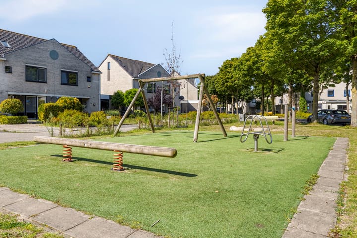 Foto 3 van Esdoornplantsoen 41