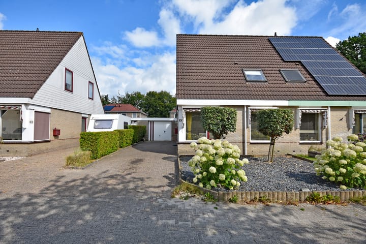 Foto 4 van Van der Walstrjitte 13