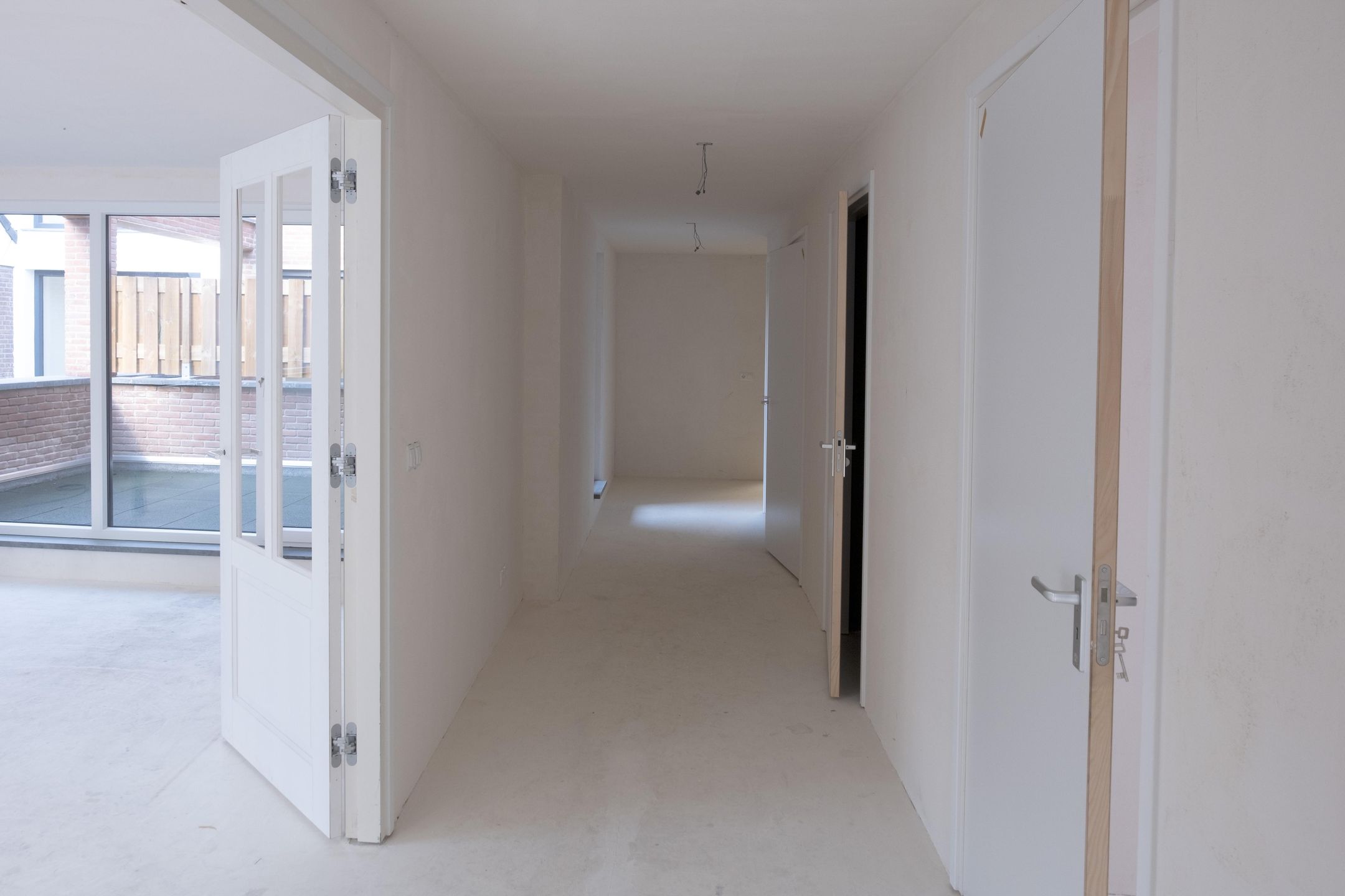 Photo 12 of Nassaustraat 104-C