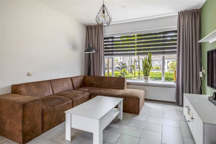 Foto 10 van Spoetnikstraat 16