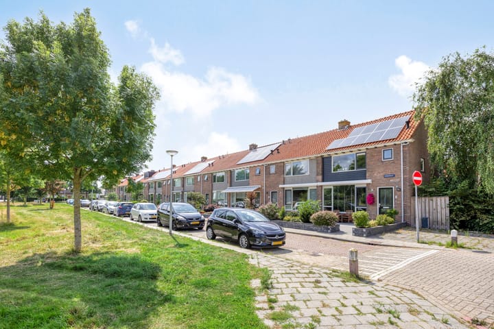 Foto 32 van Roerstraat 2