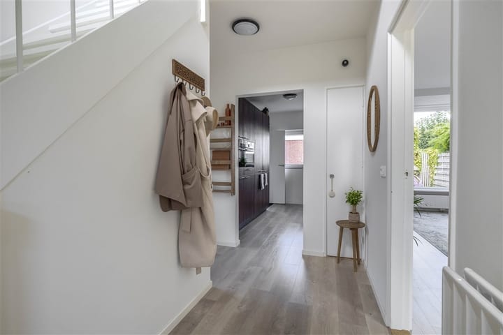 Foto 14 van Voormolenstraat 9