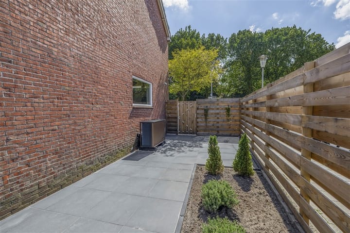 Foto 40 van Voormolenstraat 9